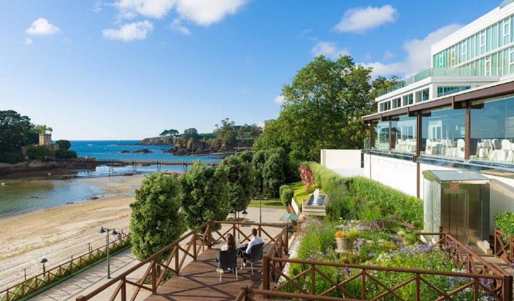 Hotel Portocobo Santa Cruz de Oleiros Exterior photo